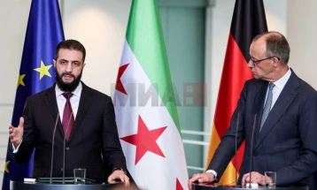 Мерц: Околу 80 отсто од Сиријците во Германија треба да се вратат во татковината во следните три години