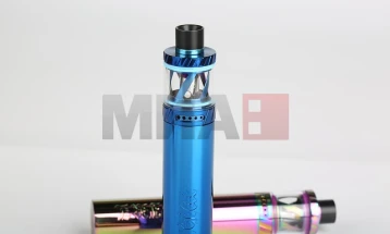 Австралиски истражувачи: Вејпингот веројатно предизвикува рак на белите дробови и усната шуплина