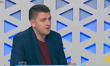 Попов: СДС го прифаќаше секој предлог за обезличување и национално плакнење на Македонија