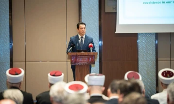 Вицепремиерот Беким Сали учествува на Самитот на верските заедници на Балканот