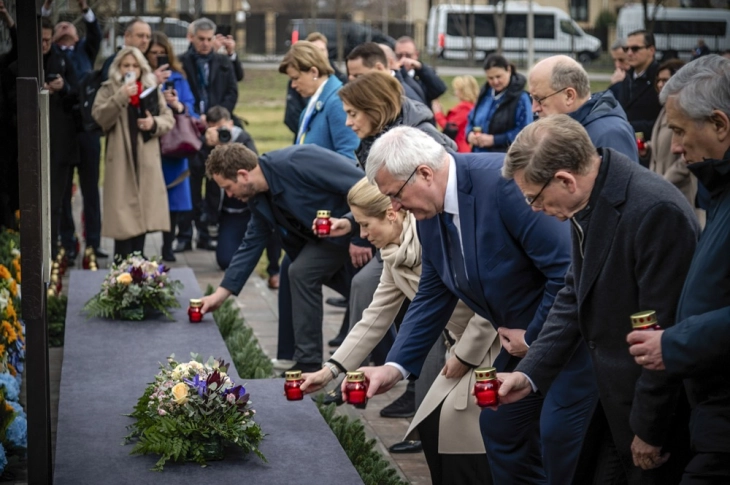 ЕУ денеска им оддава почит на жртвите во Буча и искажува непоколеблива поддршка за Украина