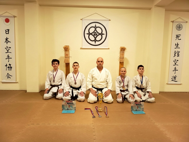 Седум медали за македонските каратисти на ЈКА Европскиот куп во Србија