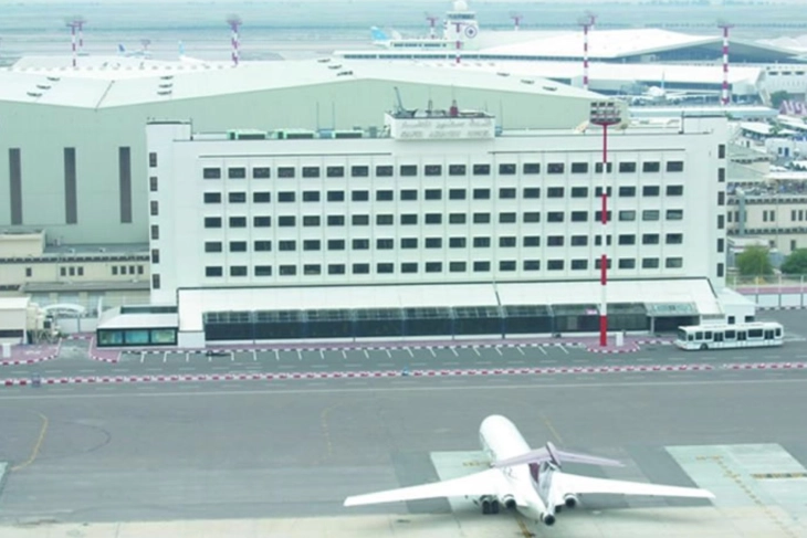 Aeroporti në Kuvajt u sulmua me dronë