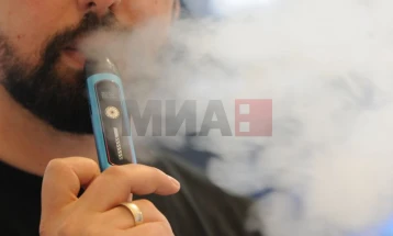 Научните докази покажуваат дека вејпингот, веројатно, предизвикува рак на белите дробови и на усната празнина