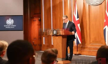 Велика Британија свикува меѓународна средба за безбедноста на пловидбата низ Ормуската Теснина