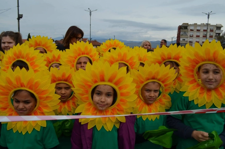 Априлијада во Виница