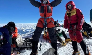 Промоција на поштенската марка „Кедев – 14 највисоки врвови“ во Порта Македонија