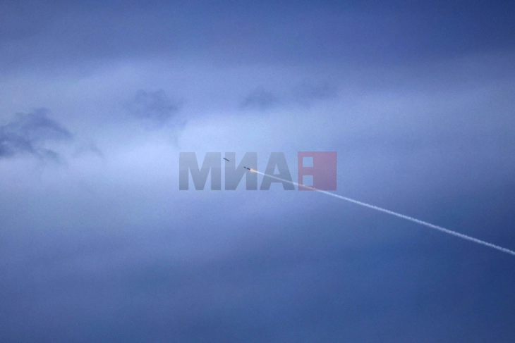 Властите во Израел и Абу Даби соопштија за нови воздушни напади утрово