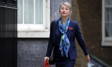 Ministrja britanike e Punëve të Jashtme do të jetë nikoqir i bisedave për hapjen e sërishme të Ngushticës së Hormuzit