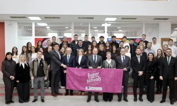 MASH: Shkëmbimi i nxënësve të shkollave të mesme ndërmjet shkollave të Ballkanit Perëndimor, ndërton një rini që krijon bashkëjetesë e jo ndarje