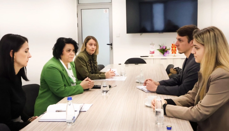 УЈП: Од понеделник обуки за студентите поврзани со работата во странство преку програмата „Work and Travel“