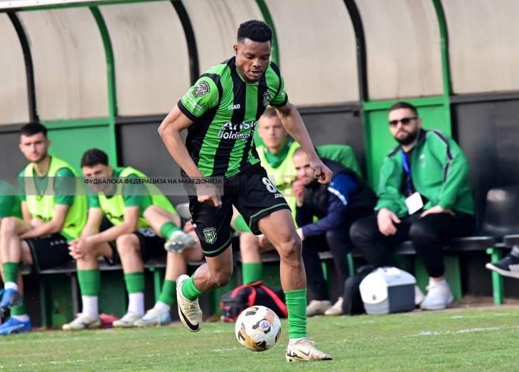 Bashkimi dhe Tikveshi barazuan me katër gola në pjesën e dytë