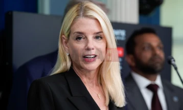 Трамп ја разреши министерката за правда и главна обвинителка Бонди