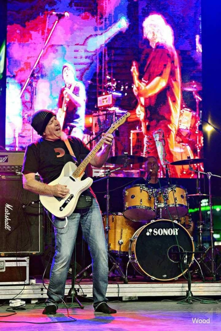 На 66 години почина долгогодишниот гитарист на бендот „Атомско склониште“, Ранко Сворцан