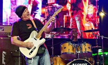 На 66 години почина долгогодишниот гитарист на бендот „Атомско склониште“, Ранко Сворцан