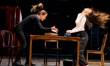 Црногорско народно позориште со претставата „Другата страна“ вечер гостува на сцената на МНТ