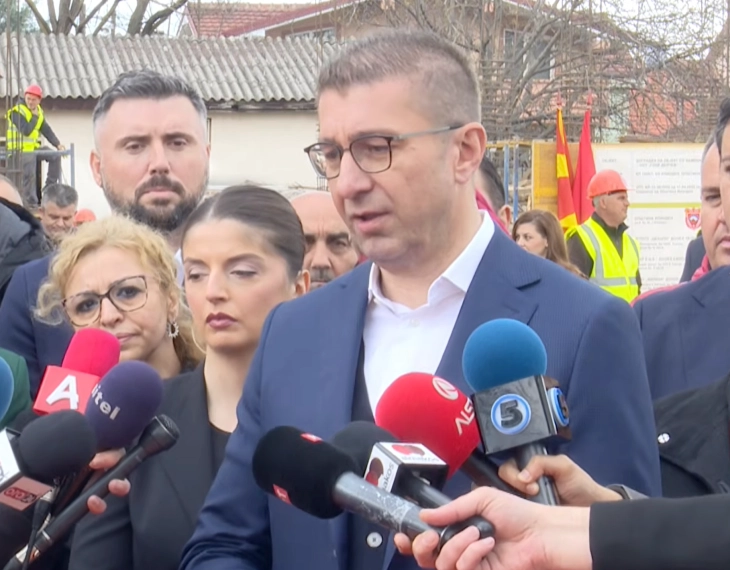 За уште две недели ќе продолжи мерката за намалено ДДВ за горивата од 10 проценти, најави Мицкоски