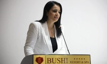 Azizi: Gruaja shqiptare në Maqedoninë e Veriut sot po ngrihet më fuqishëm se kurrë në skenën politike