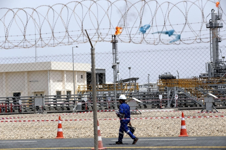 Ирански дронови предизвикаа пожари во нафтени комплекси во Кувајт и ОАЕ