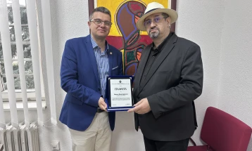 Директорот на македонскиот КИЦ во Софија, Пејковски, се сретна до секретарот на Општина Битола, Димитровски