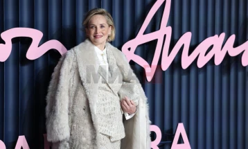 Шерон Стоун проговори за најдобриот партнер за бакнување на филм