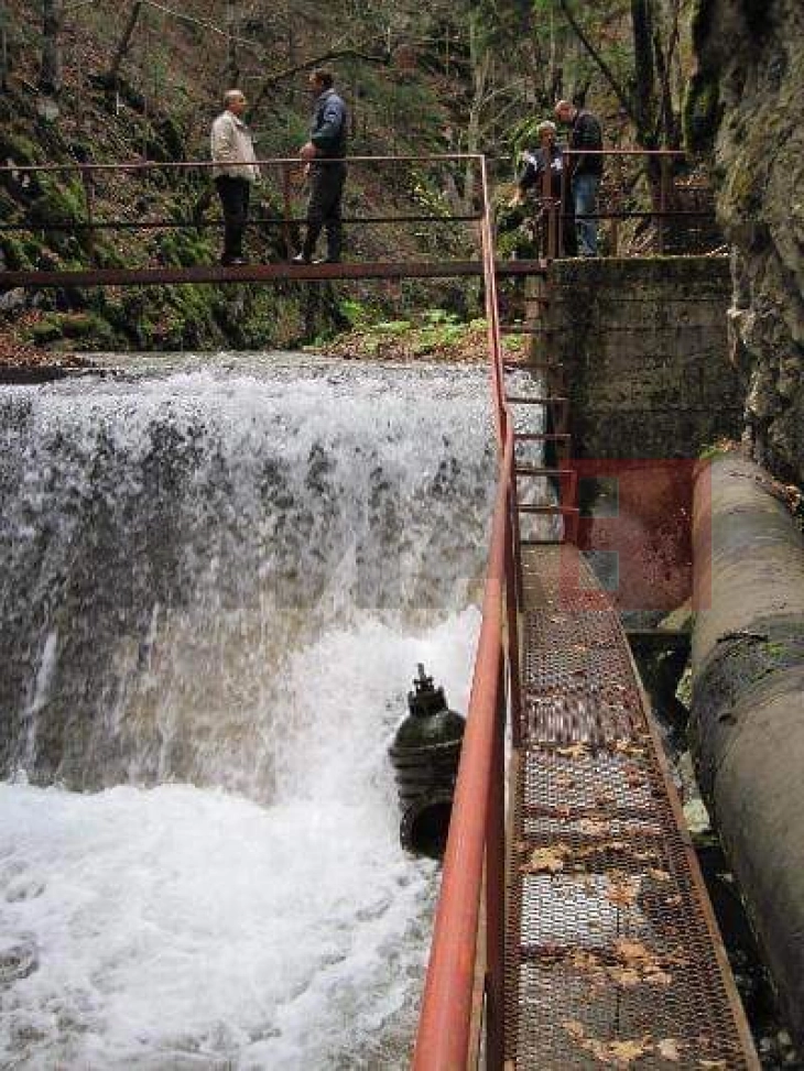 ,,Комуналец