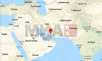 Irani lejoi anijen turke të kalojë nëpër Ngushticën e Hormuzit