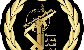 Teherani pretendon se detyroi një anije zbarkuese amerikane të tërhiqej