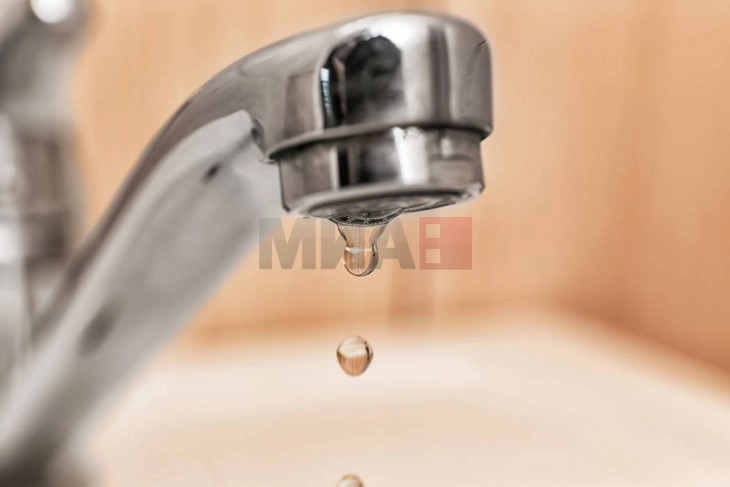 Без вода улицата „Божидар Рајковиќ“ и дел од Горно Лисиче