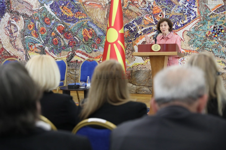 Siljanovska Davkova: Ndryshimet klimatike më nuk janë kërcënim, por realitet, veprimi i koordinuar dhe përgjegjësia e përbashkët janë të nevojshme