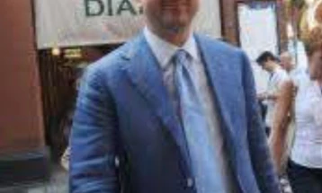 Албанскиот нафтен тајкун Тачи осуден на 11 години затвор за перење пари за Коза Ностра