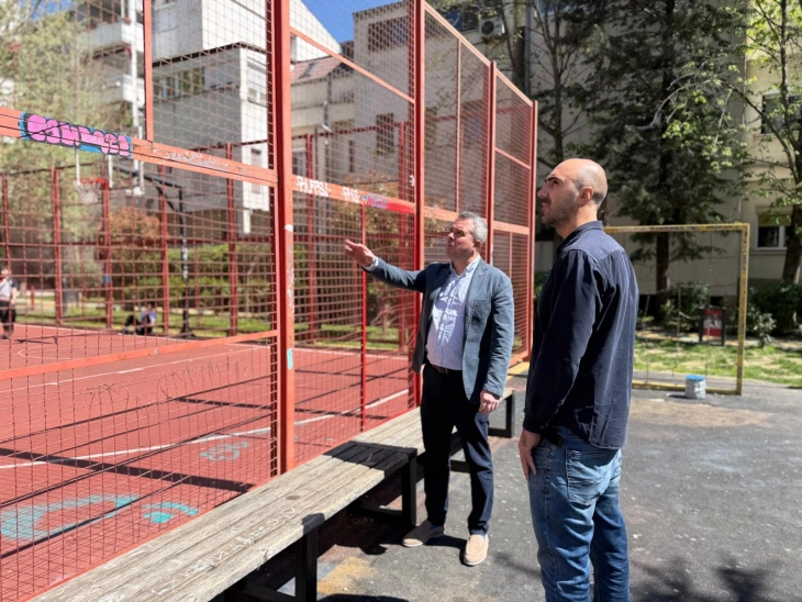 Герасимовски: Целосна реконструкција на детското игралиште во Дебар Маало,  побезбедна игра за младите 