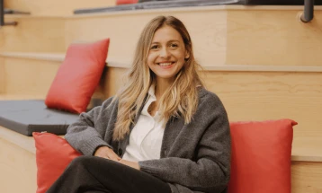 АЕТМ: Е-трговијата во Македонија продолжува со силен раст – 950 милиони евра во 2025