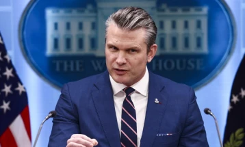 Hegset: Irani ose do ta dorëzojë uraniumin, ose SHBA-ja do ta marrë me forcë