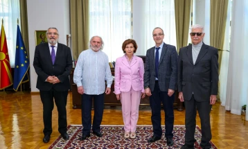 Сиљановска-Давкова прими претставници на Иницијативниот одбор за именување на големата концертна сала во Македонската филхармонија со името „Маестро Ванчо Чавдарски“