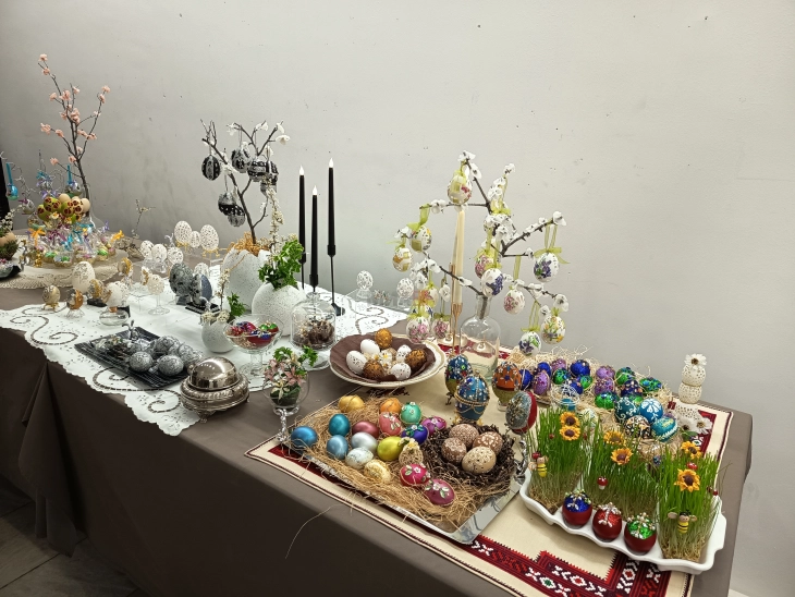 Во Кавадарци отворена Велигденска изложба на ракотворби 