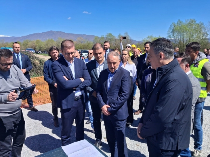 Мицкоски: И покрај историски најголемиот обем на криза, Владата се справува прилично стабилно