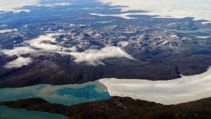 Премиерот на Гренланд до Трамп: Ние не сме парче мраз, туку горда нација