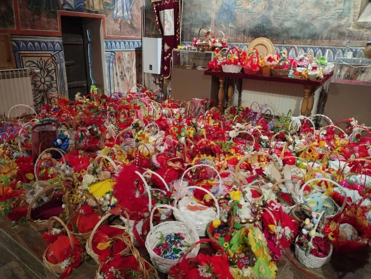 Стружани за Велигден ја негуваат традицијата во која се преплетуваат литургиската свест, симболиката на празникот над празниците и културниот идентитет