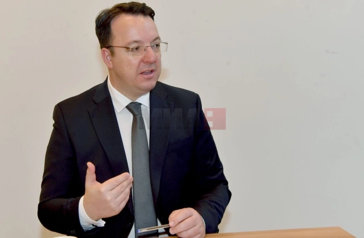 Nikolloski: Për 40 për qind është rritur ndërtimi i autostradave, mbi 70 për qind është realizimi i investimeve kapitale të Ministrisë së Transportit