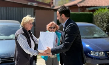 Герасимовски: Никој не е сам за Велигден – пакети со храна за семејства во социјален ризик