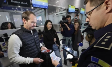 KE: Mbi 27.000 personave u është refuzuar hyrja në BE përmes sistemit të ri për kontroll kufitar