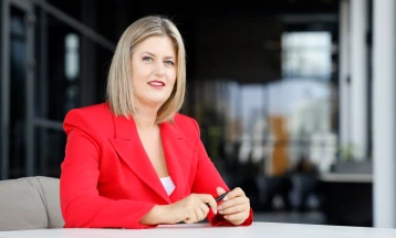 Bozhinovska: Sot, më shumë se kurrë, na duhet besimi dhe zgjedhja për të mbetur njerëz, për të zgjatur dorën dhe për të mos hequr dorë nga njëri-tjetri