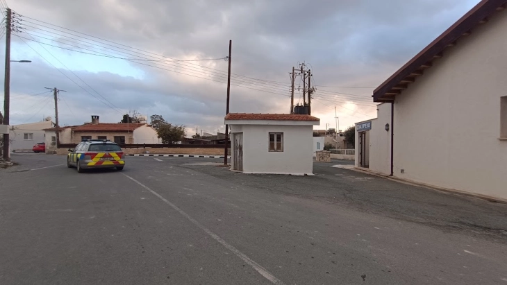 Карнс: Статусот на британските бази во Кипар не е предмет на преговори