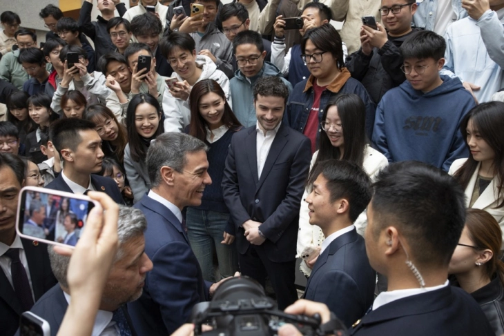 Sançezi në Pekin: Kina duhet të luajë rol më të madh në ndaljen e luftës në Iran