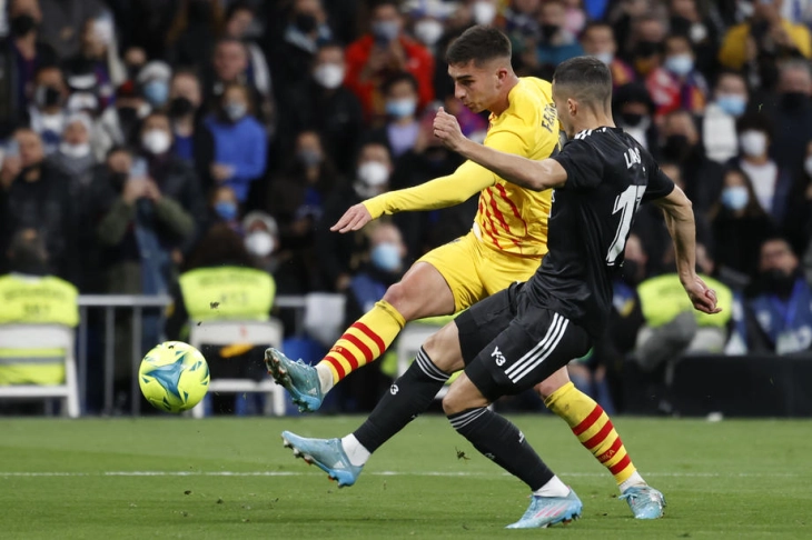 Во четвртфиналните натпревари од ЛШ ефективно се играше помалку од еден час фудбал