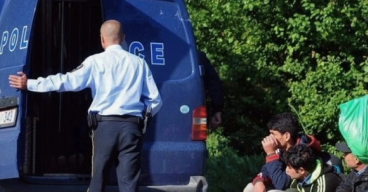 МВР: Лишен од слобода криумчар на мигранти во близина на ГП Долно Блаце, пронајдени четири лица од Индија