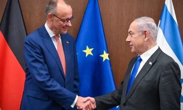 Мерц во телефонски разговор со Нетанјаху повикал на прекин на непријателствата во Либан