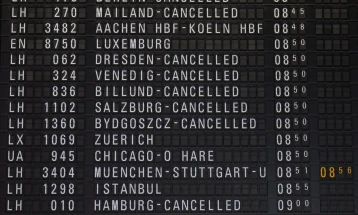 Стотици летови откажани поради штрајкот на пилотите на „Луфтханса“