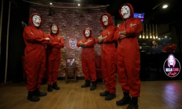 Нова серија од светот на „Куќа од хартија“ пристигнува на Нетфликс